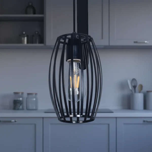 Lámpara colgante BARRIL de metal negro, estilo industrial, ideal para cocinas y comedores.