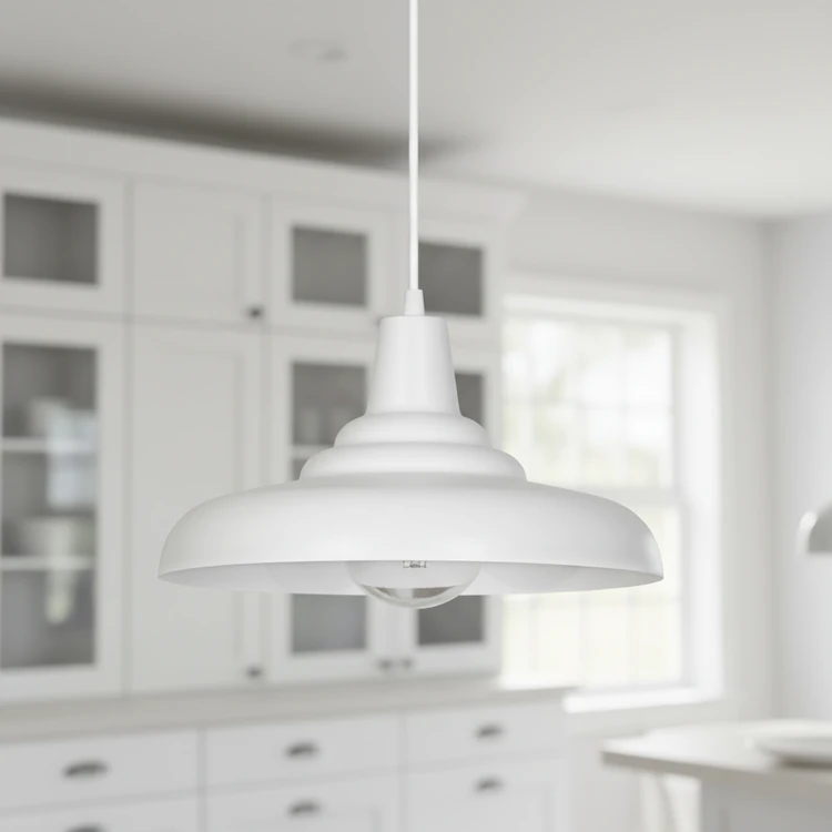 Colgante CARRARA blanca de una luz, ideal para cocinas, comedores, dormitorios o salas de estar.